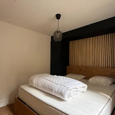 Duplex Independant 5 Couchages Centre ناربون